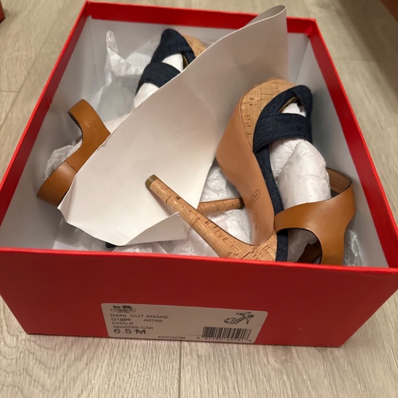 Coach shoes - Picture 3 of 3